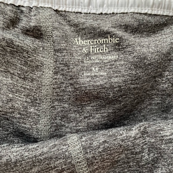 Abercrombie athletic shorts - Picture 2 of 3